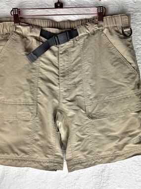 The North Face Mens Hiking Shorts Tan Khaki Belted Cargo Pockets size L